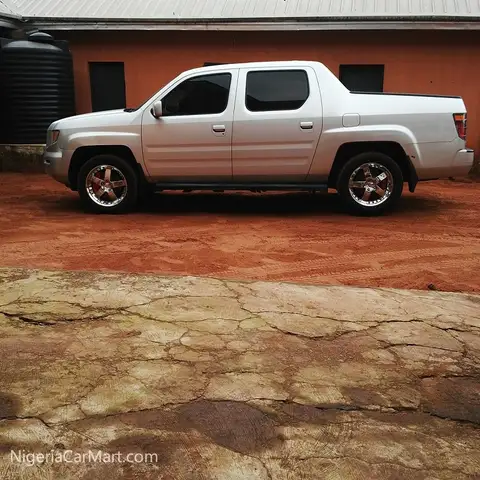 Honda Accord TXL HONDA RIDGELINE there is no subsection for ridgeline here
