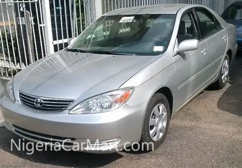 Toyota Camry FULL OPTION