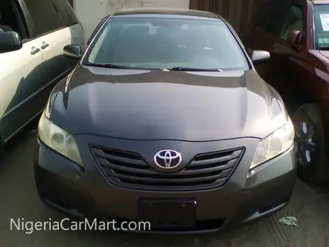 Toyota Camry FULL OPTION