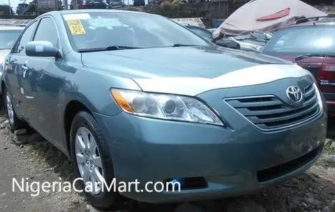 Toyota Camry FULL OPTION
