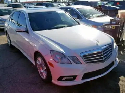 Mercedes Benz E350 FULL OPTION 