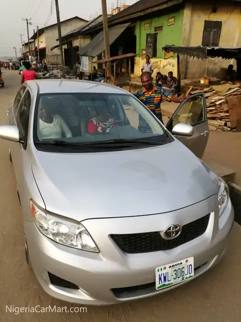 Toyota Corolla 