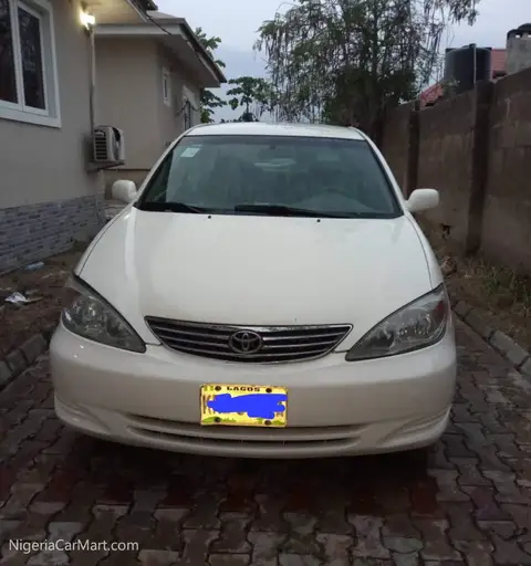 Toyota Camry 