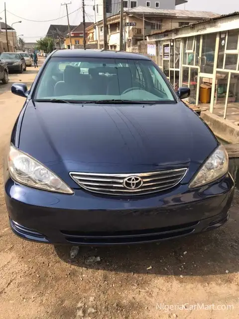 Toyota Camry 