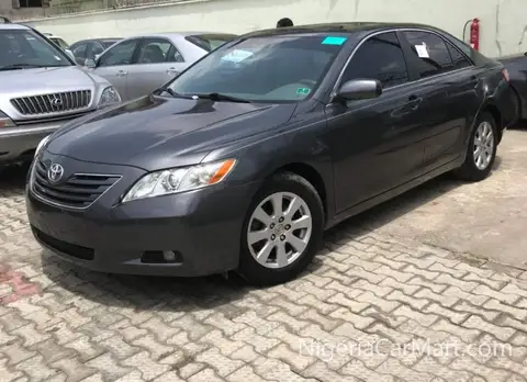 Toyota Camry XLE