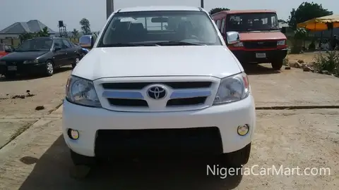 Toyota Hilux 