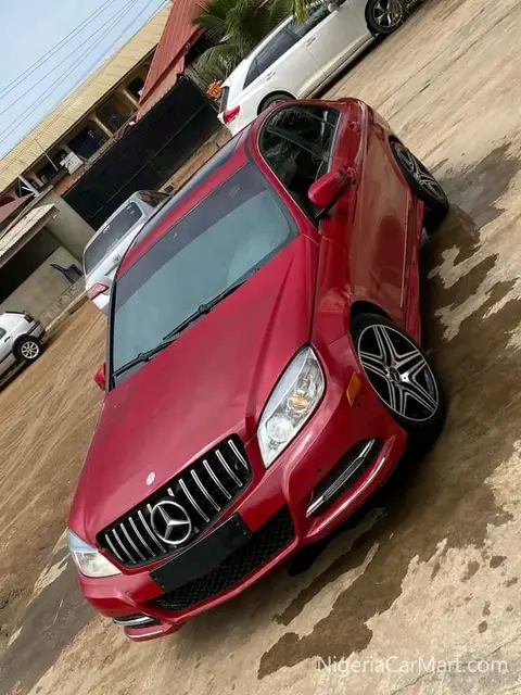 Mercedes Benz C320 