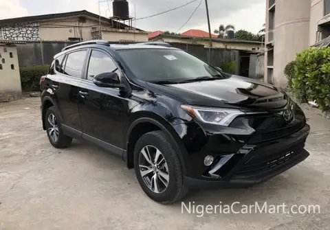 Toyota Rav4 XLE 4WD