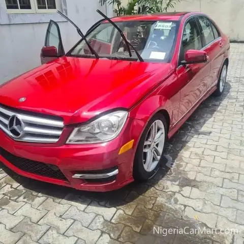 Mercedes Benz 300 