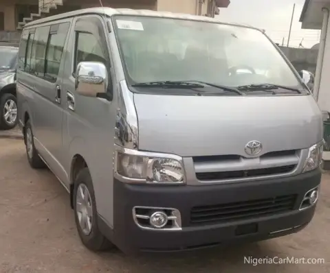Toyota Hiace Toyota Haice Hummer Bus First Grade Sound