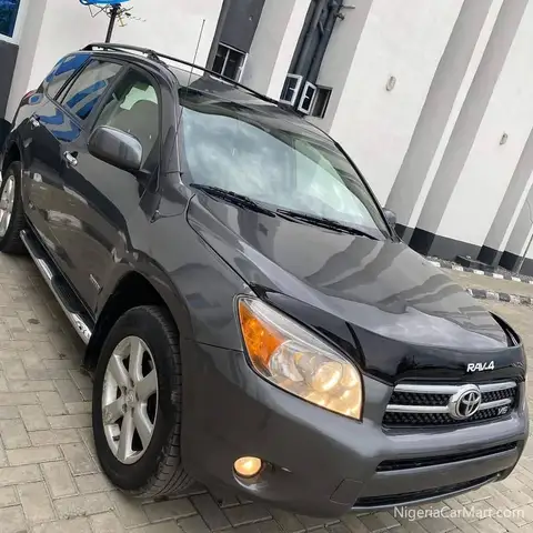 Toyota Rav4 Toyota RAV4 XLETokz 2010 ₦3.7M
