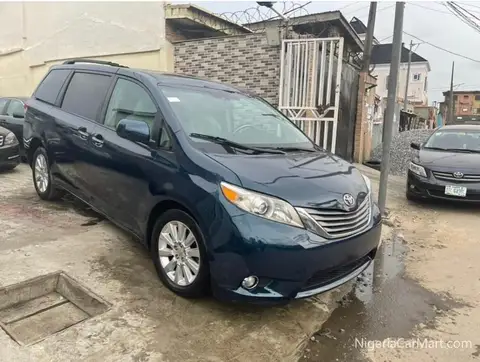 Toyota Sienna