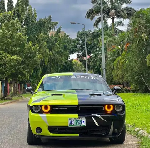 Dodge Challenger