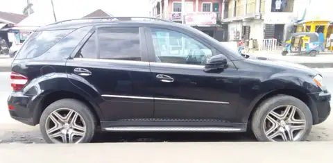 Mercedes Benz ML-Class ML 350 4Matic