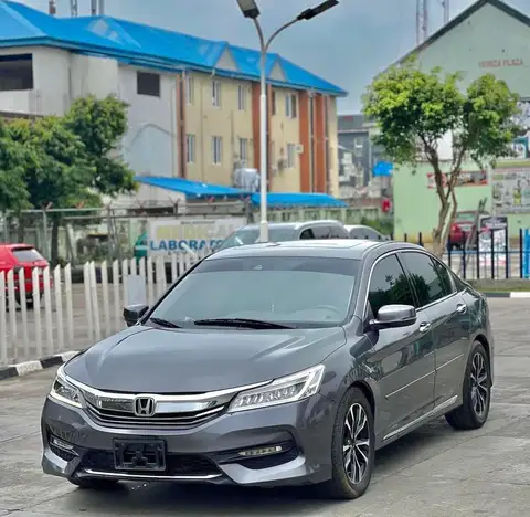 Honda Accord V6 Touring 