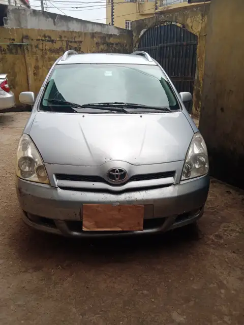 Toyota Corrola Verso