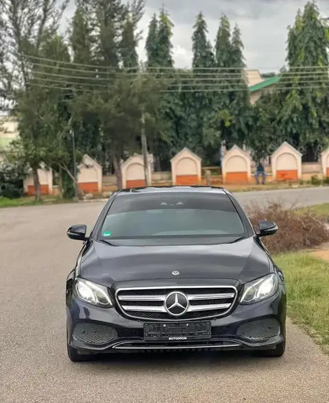 Mercedes Benz E-Class E-Class E300