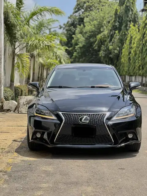 Lexus IS 350