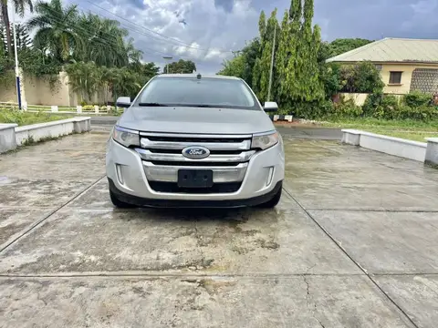 Ford Explorer Ford Edge 