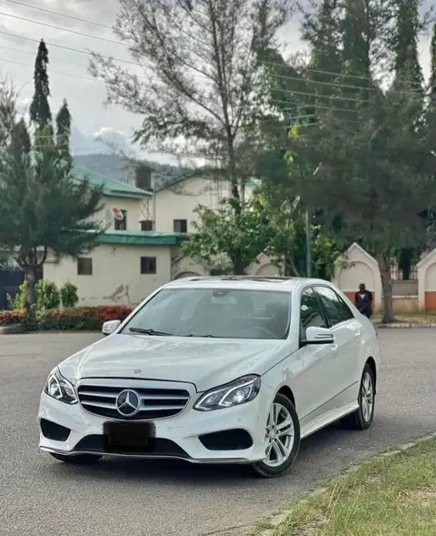 Mercedes Benz E-Class E350