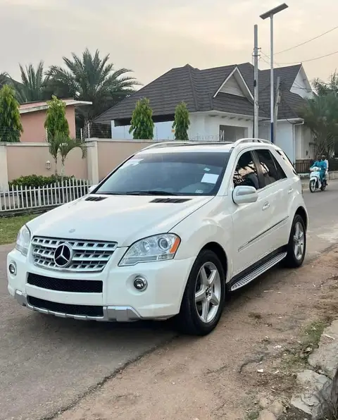 Mercedes Benz ML-Class ML500 ML550