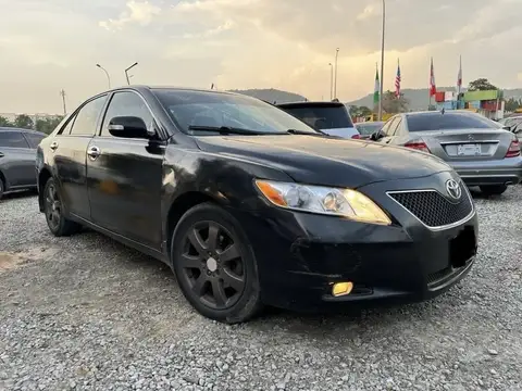 Toyota Camry XLE V6