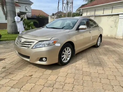 Toyota Camry XLE