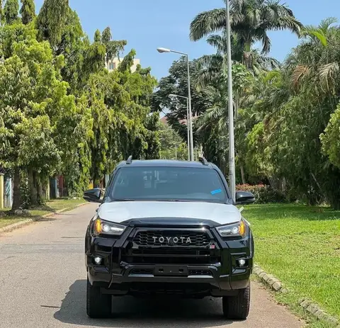 Toyota Hilux GR