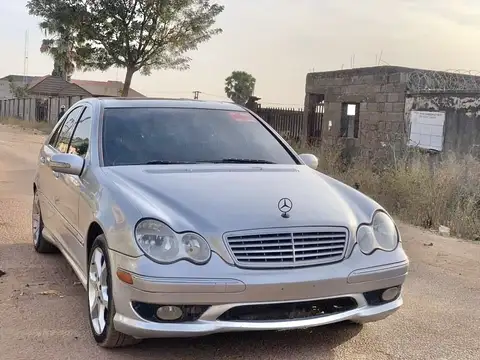 Mercedes Benz C-Class C230