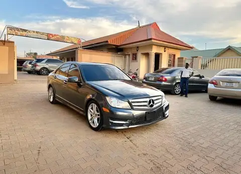 Mercedes Benz C-Class C350
