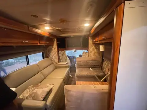 Ford Econovan E450 Luxury Van