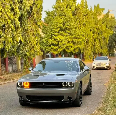 Dodge Challenger