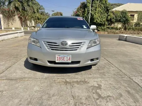Toyota Camry V6