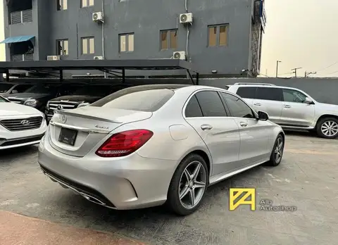 Mercedes Benz C-Class C350 4Matic