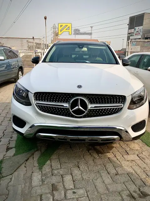 Mercedes Benz GLC-Class GLC300
 4Matic