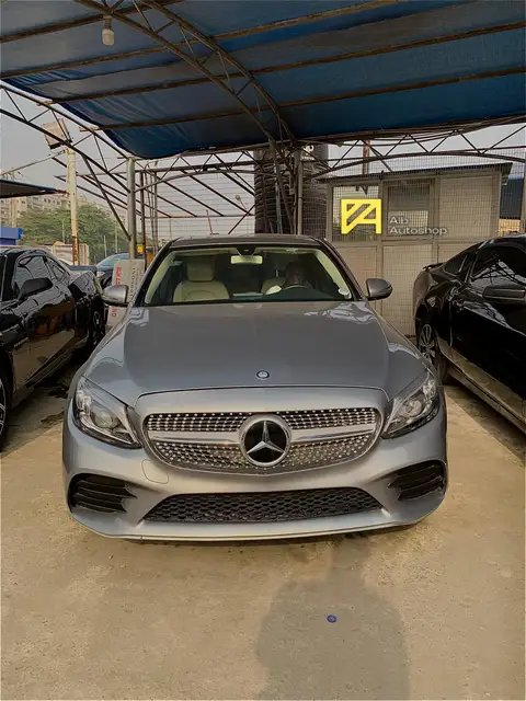 Mercedes Benz C-Class C350