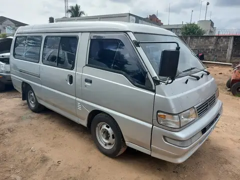 Mitsubishi Delica L300