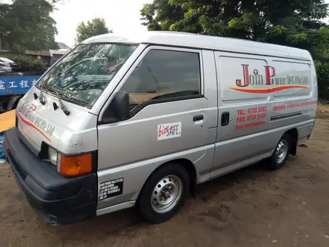 Mitsubishi Delica L300