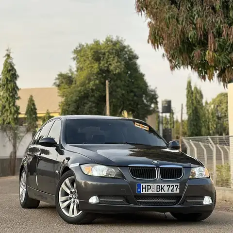 BMW 3 Series 325i