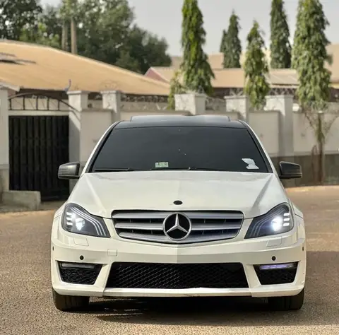 Mercedes Benz C-Class C300