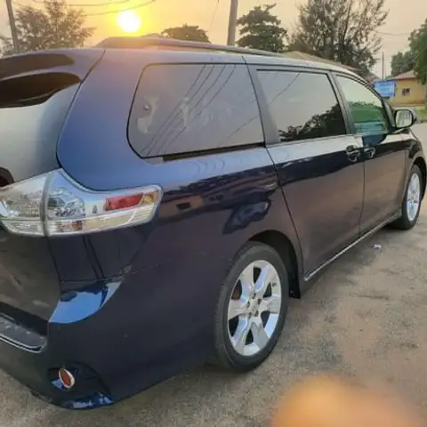 Toyota Sienna 2013 Toyota Sienna 