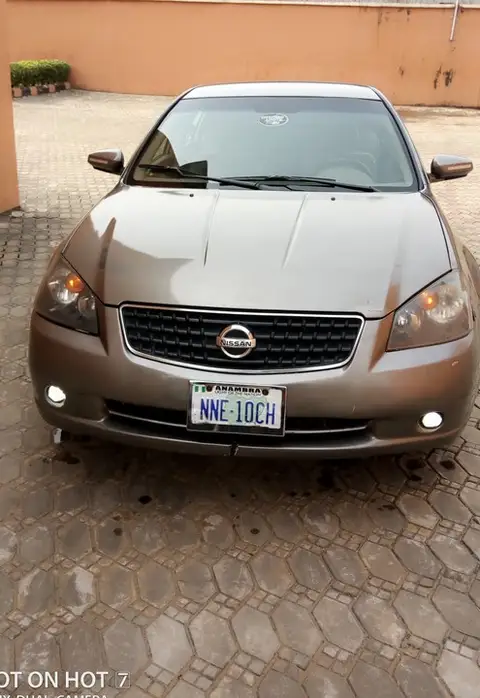 Nissan Altima