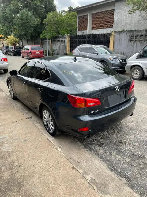 Lexus IS IS