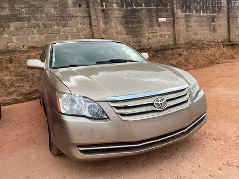 Toyota Avalon XLE 