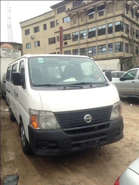 Nissan Urvan