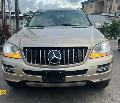 Mercedes Benz ML-Class ML350
