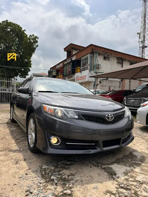 Toyota Camry Sport