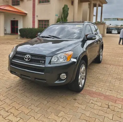 Toyota Rav4 V6