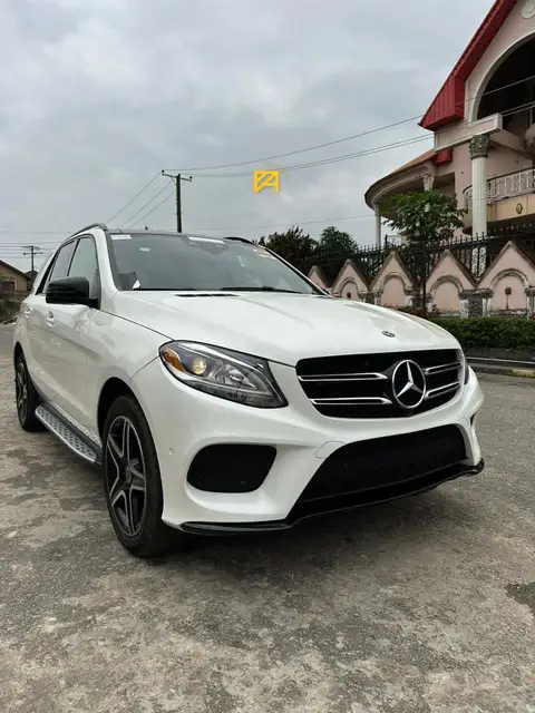 Mercedes Benz GLE-Class GLE 350 Luxury Premium 