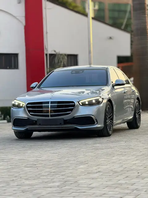 Mercedes Benz S-Class S500